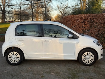 Used Volkswagen up! 2016 for sale - 76772538: Photo