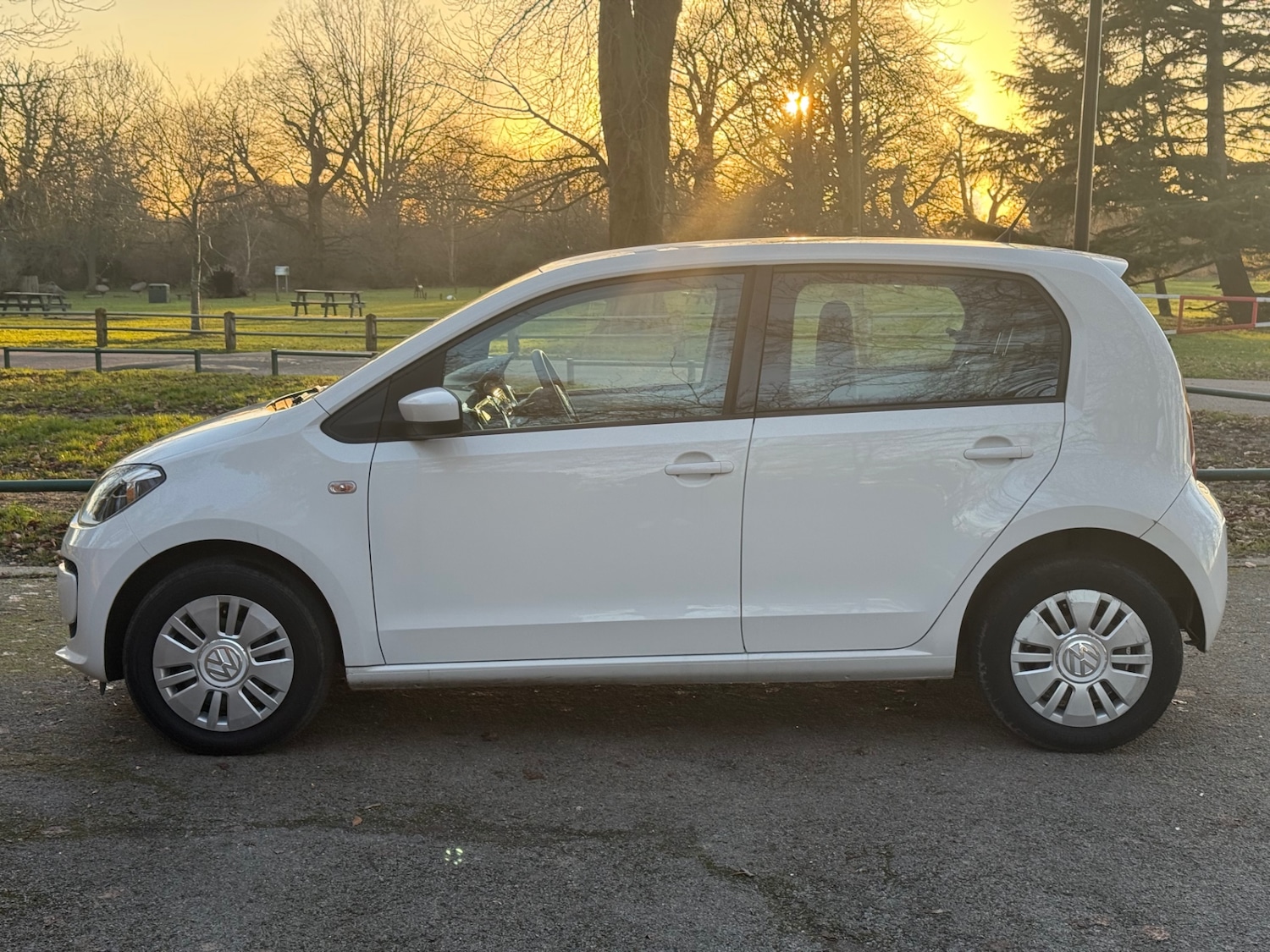 Used Volkswagen up! 2016 for sale - 76772538: Photo 9