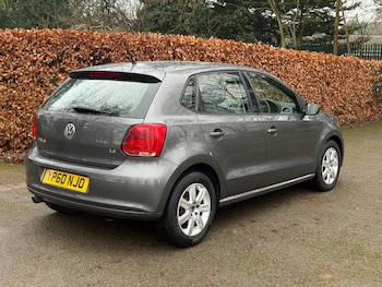 Used Volkswagen Polo 2010 for sale - 77149696: Photo