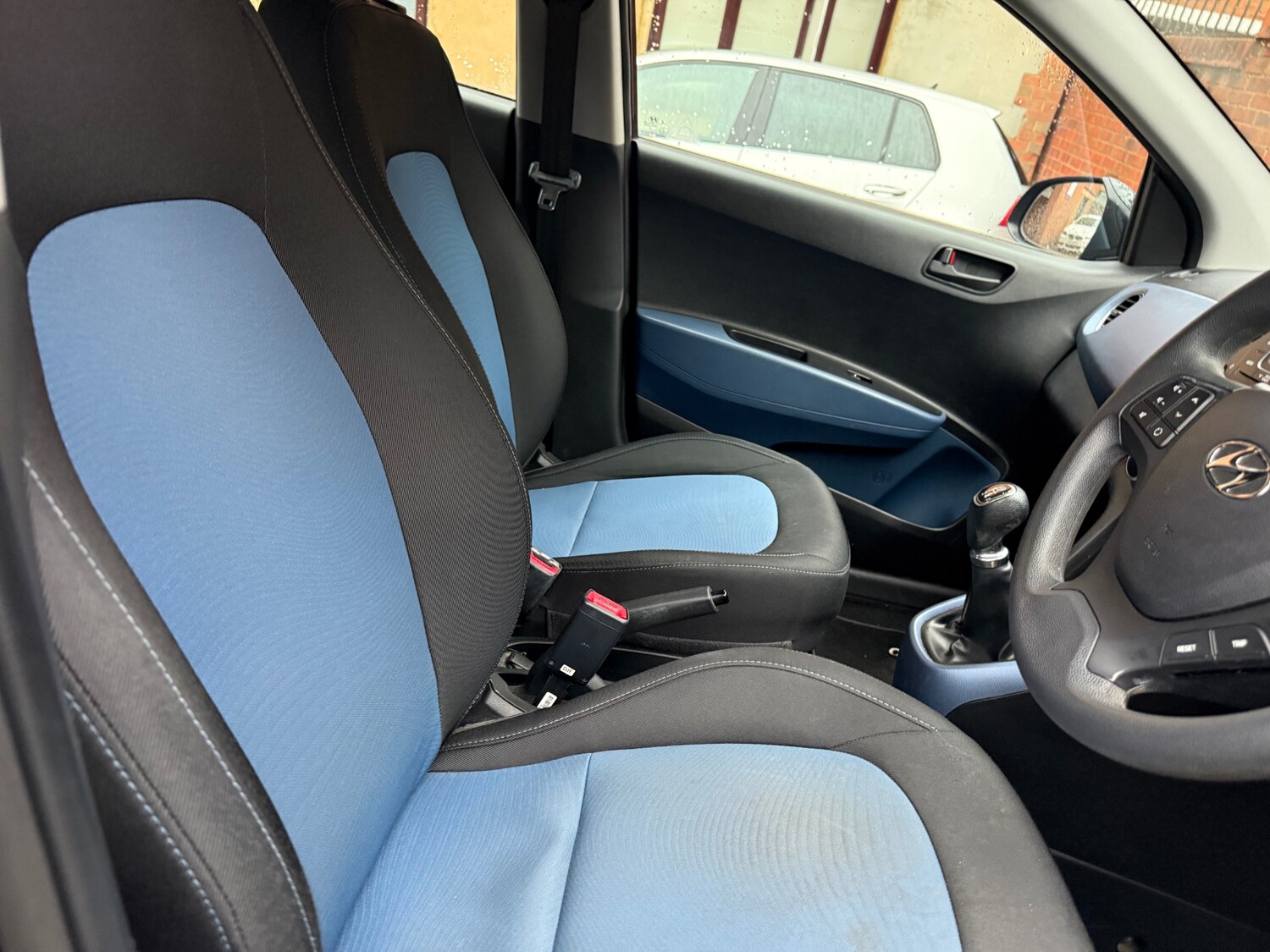 Used Hyundai i10 2014 for sale - 77173347: Photo 16