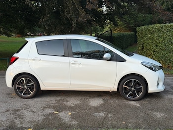 Used Toyota Yaris 2016 for sale - 76104036: Photo