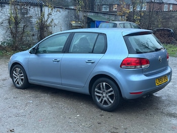 Used Volkswagen Golf 2009 for sale - 76706108: Photo