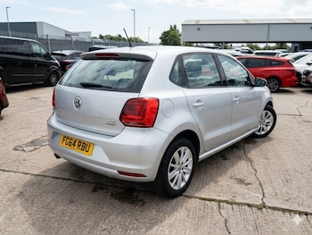 Used Volkswagen Polo 2015 for sale - 78944342: Photo