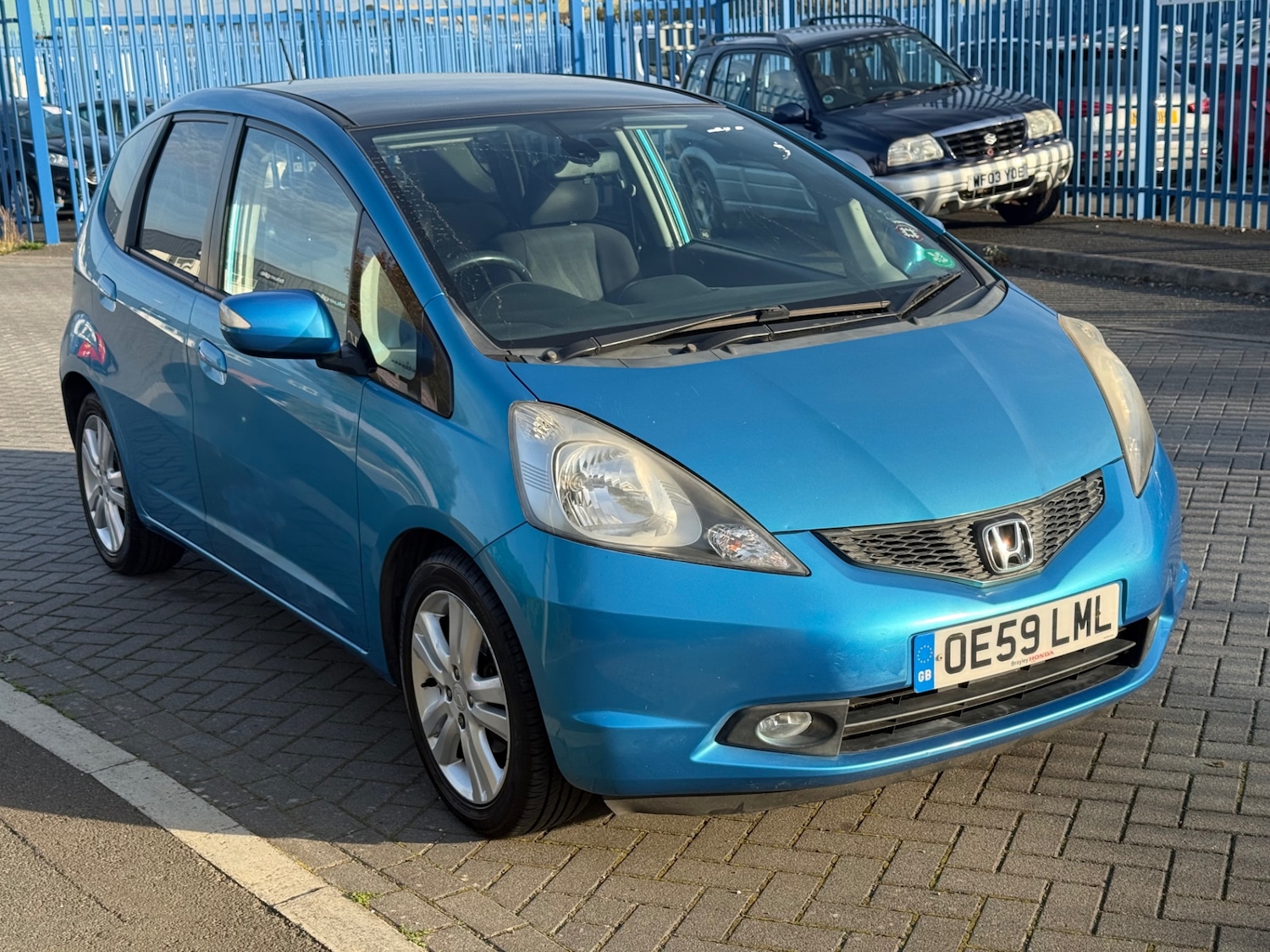 Used Honda Jazz 2010 for sale - 76120532: Photo 2