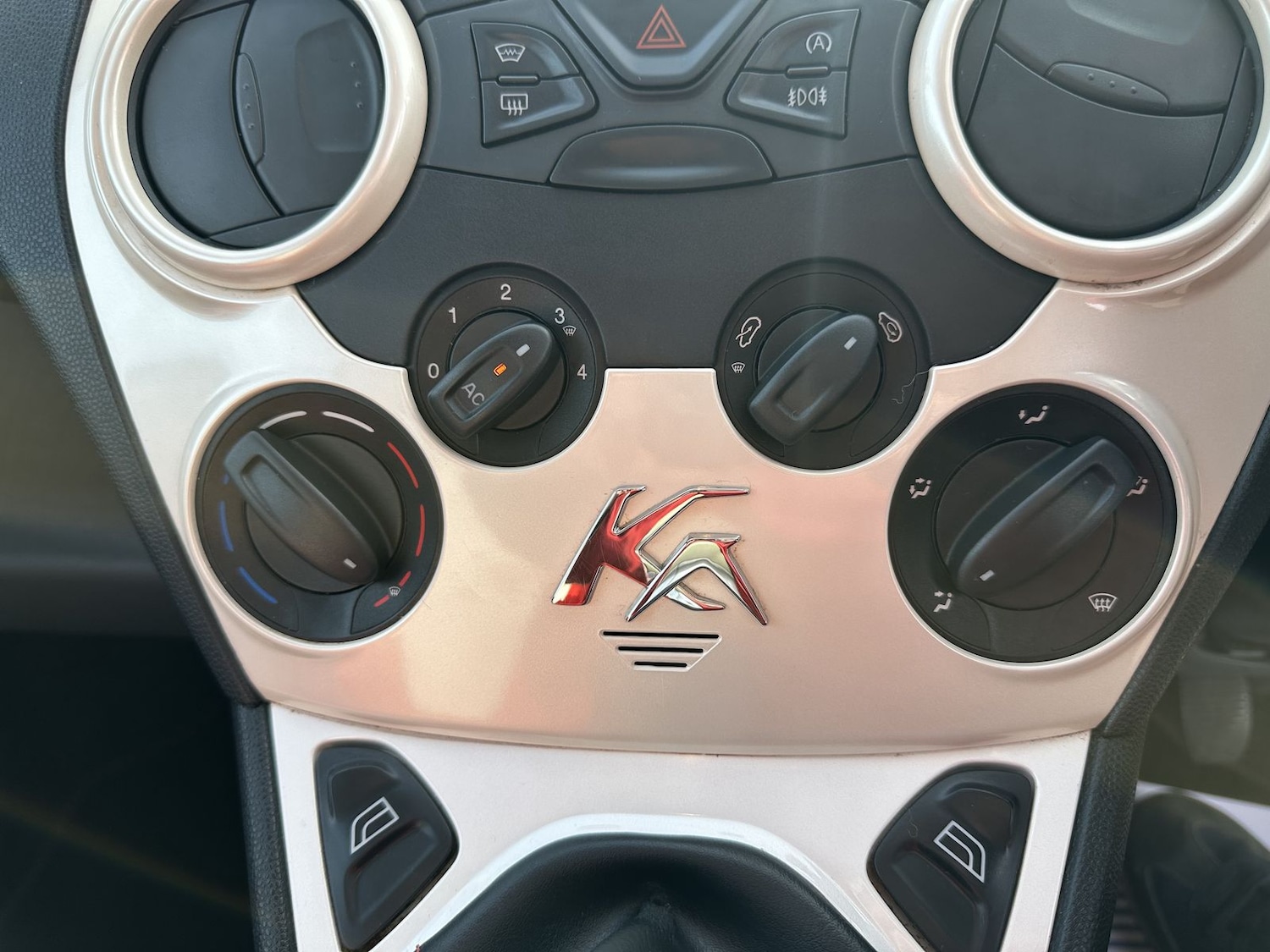 Used Ford Ka 2011 for sale - 76609420: Photo 23