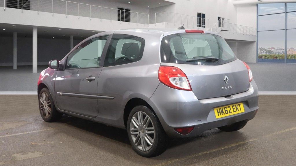 Used Renault Clio 2012 for sale - 76609418: Photo 3