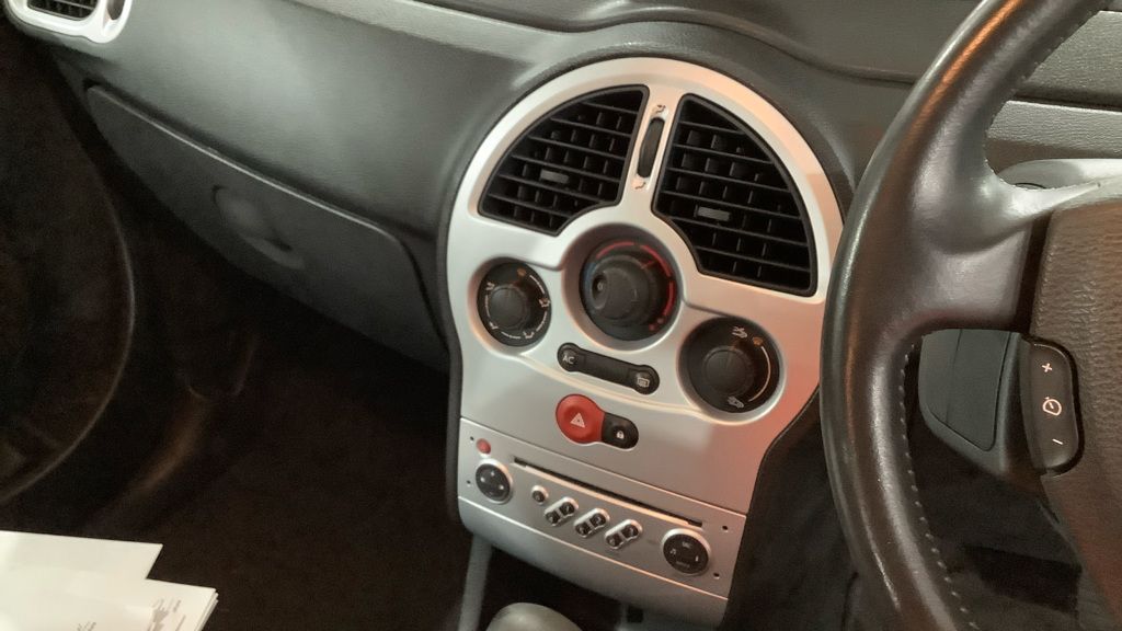 Used Renault Grand Modus 2011 for sale - 76609421: Photo 11