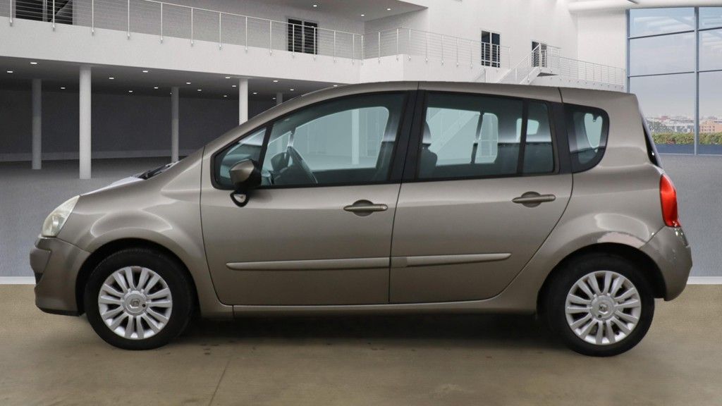 Used Renault Grand Modus 2011 for sale - 76609421: Photo 6