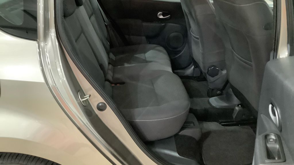 Used Renault Grand Modus 2011 for sale - 76609421: Photo 8