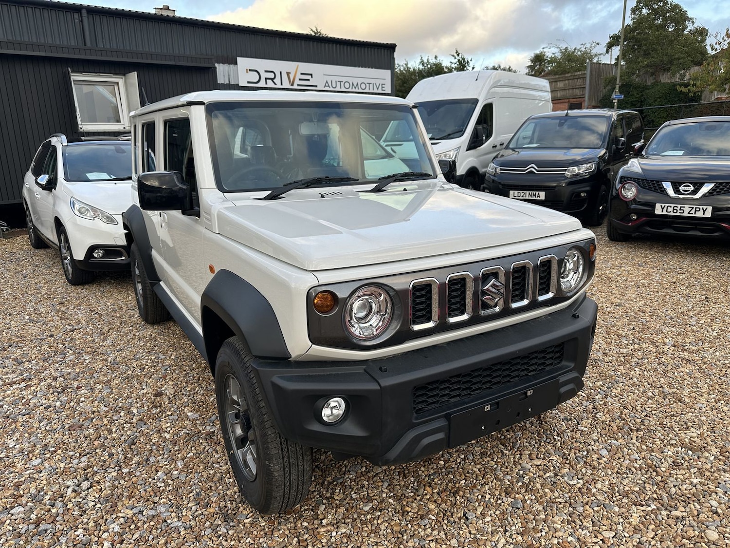 Used Suzuki Jimny 2025 for sale - 76609438: Photo 1