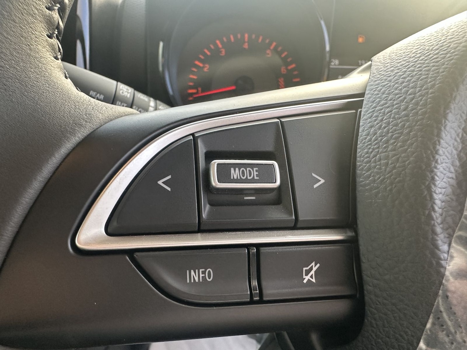 Used Suzuki Jimny 2025 for sale - 76609440: Photo 31