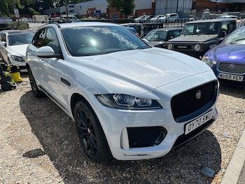 Used Jaguar F-Pace 2020 for sale - 79472825: Photo