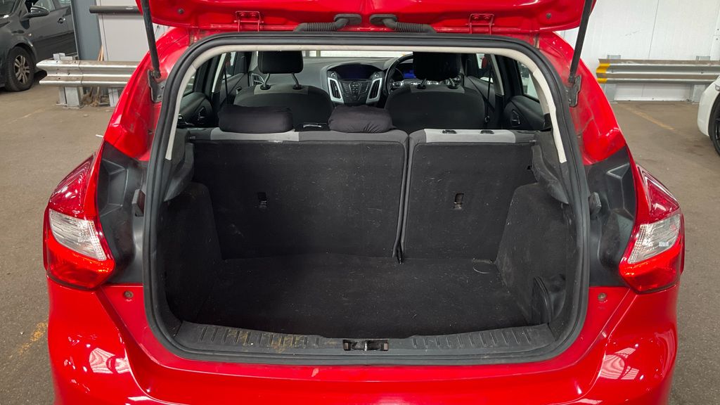 Used Ford Focus 2013 for sale - 76609444: Photo 7