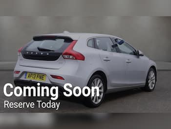 Used Volvo V40 2013 for sale - 79743117: Photo