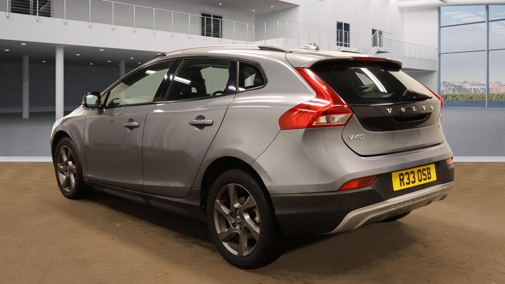 Used Volvo V40 2016 for sale - 76431138: Photo 3