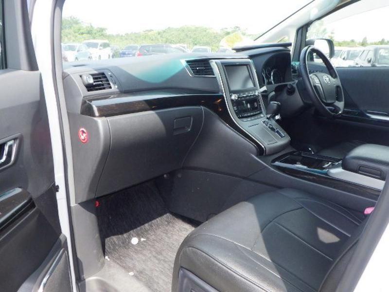 Used Toyota Alphard 2012 for sale - 76609447: Photo 19