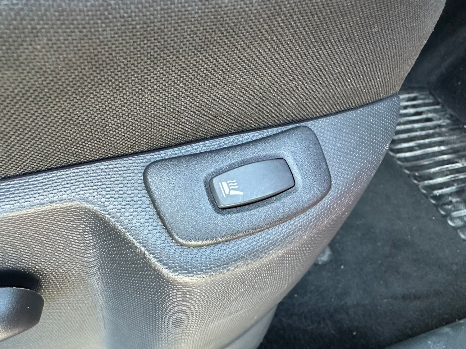 Used Renault Captur 2015 for sale - 77281190: Photo 18