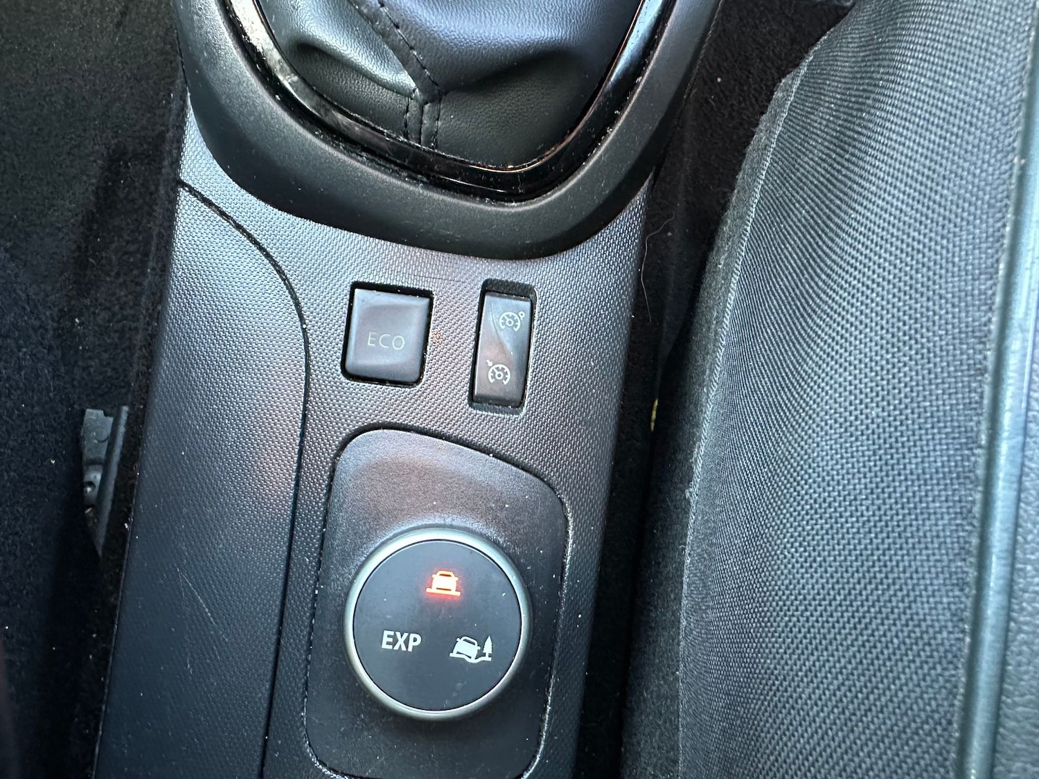 Used Renault Captur 2015 for sale - 77281190: Photo 23