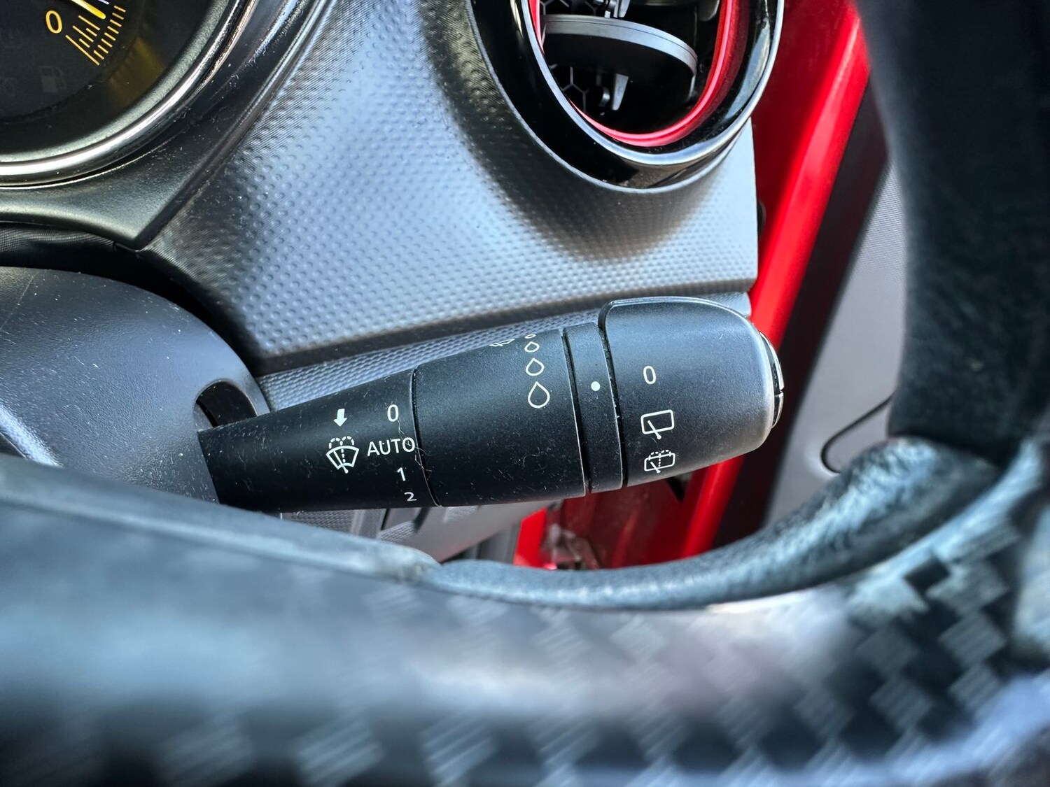 Used Renault Captur 2015 for sale - 77281190: Photo 28