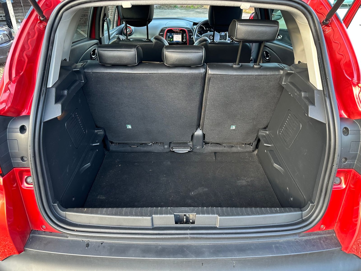 Used Renault Captur 2015 for sale - 77281190: Photo 31