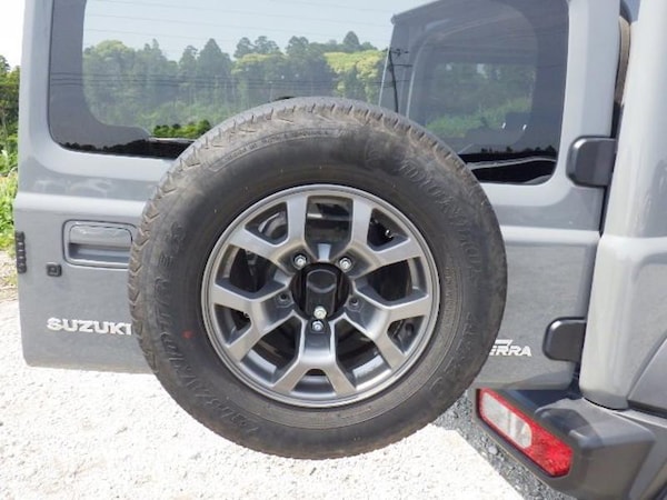 Used Suzuki Jimny 2023 for sale - 75740617: Photo 15