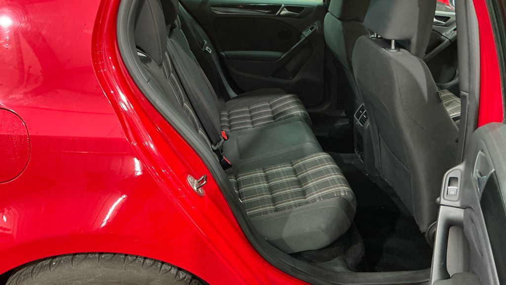 Used Volkswagen Golf 2009 for sale - 76598500: Photo 8