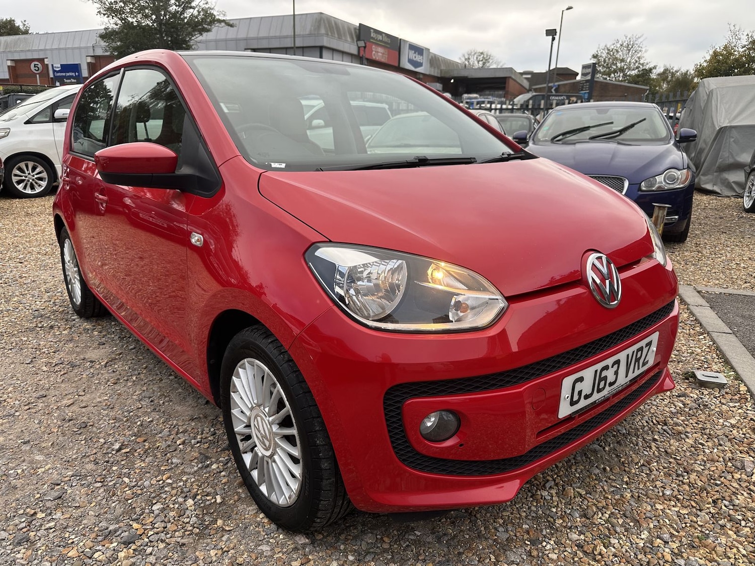 Used Volkswagen up! 2013 for sale - 76609443: Photo 1