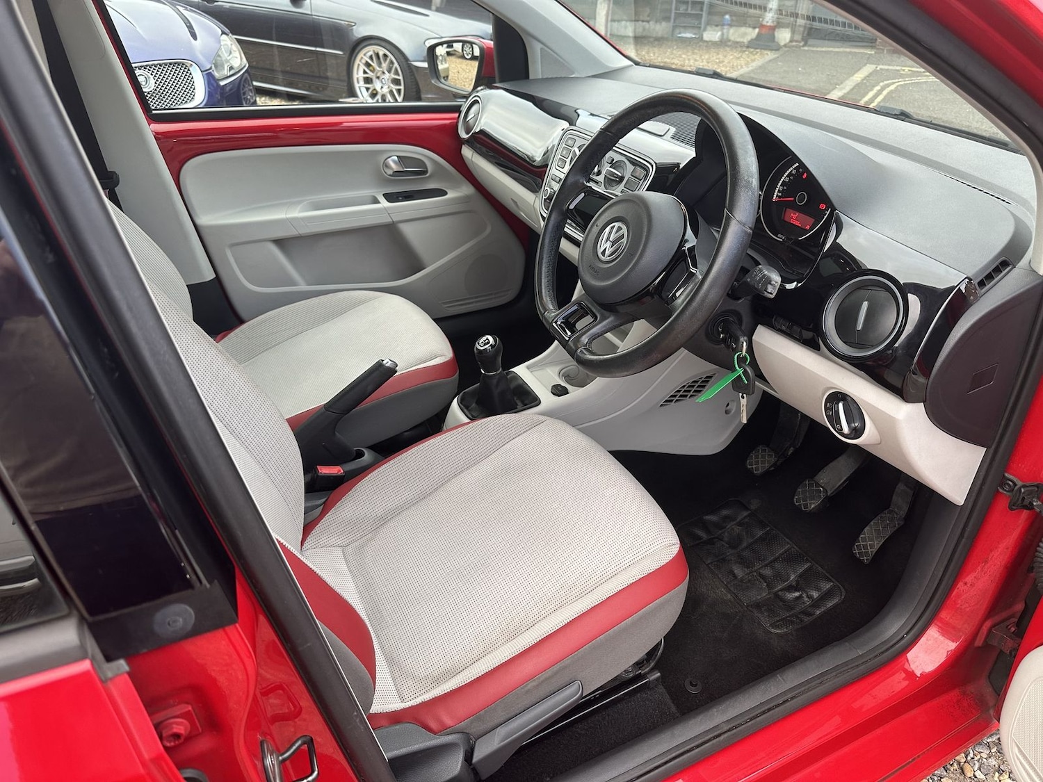 Used Volkswagen up! 2013 for sale - 76609443: Photo 11