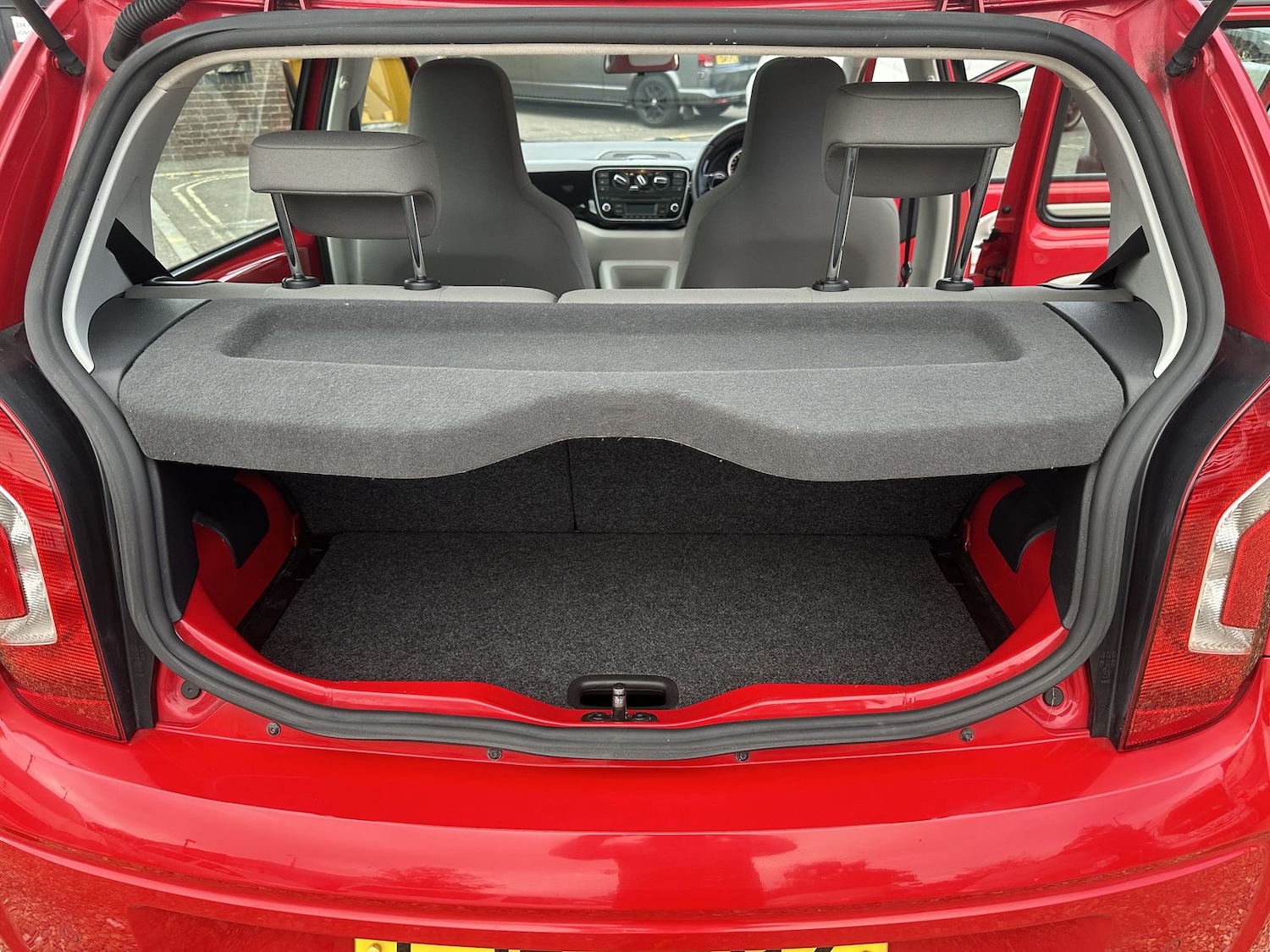 Used Volkswagen up! 2013 for sale - 76609443: Photo 14