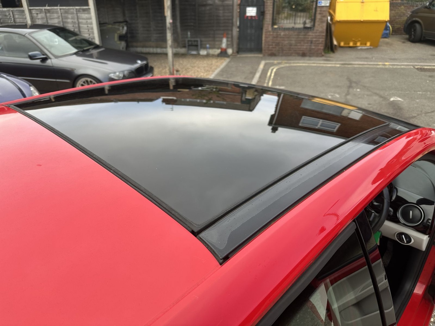 Used Volkswagen up! 2013 for sale - 76609443: Photo 15