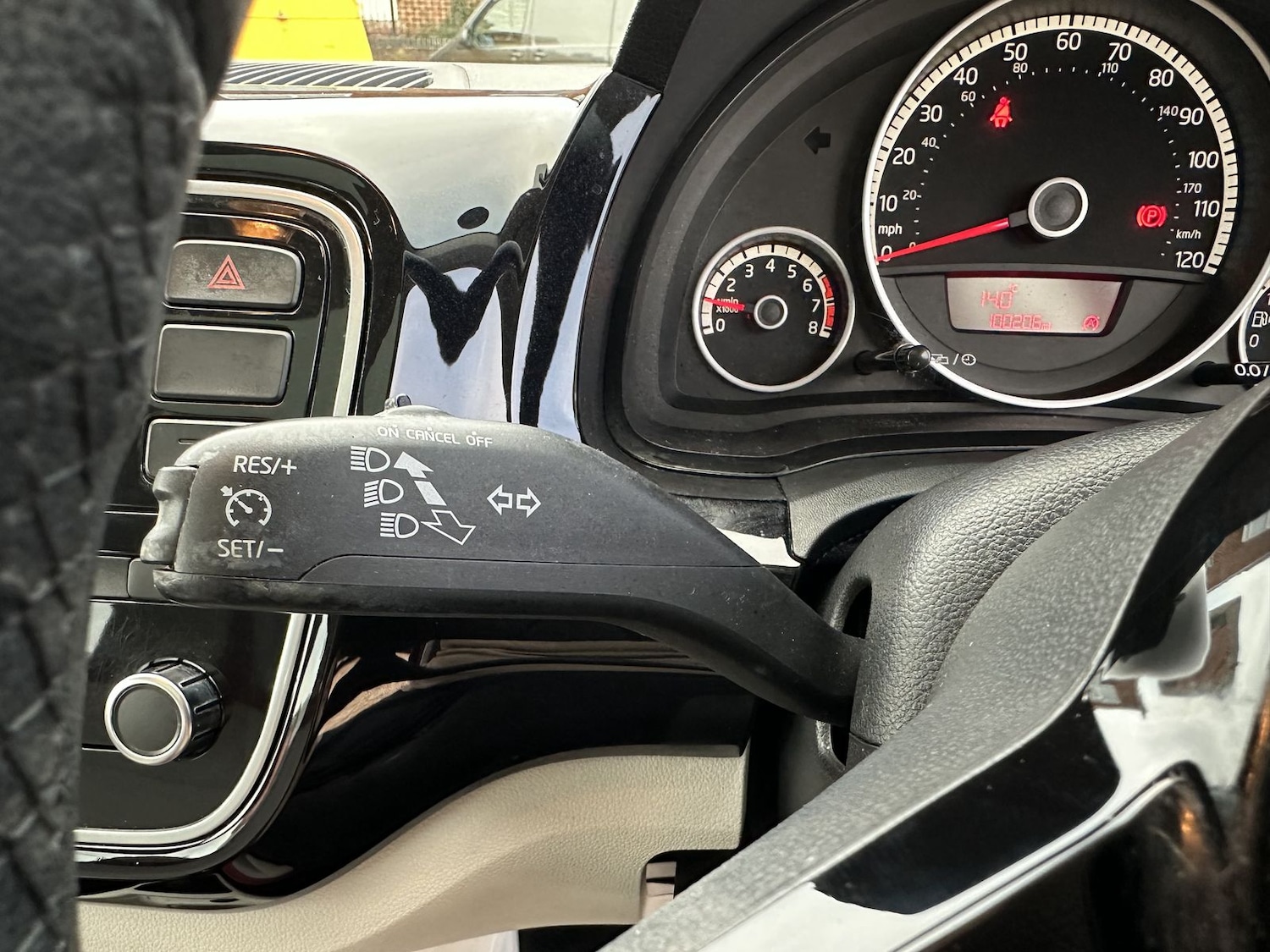 Used Volkswagen up! 2013 for sale - 76609443: Photo 22