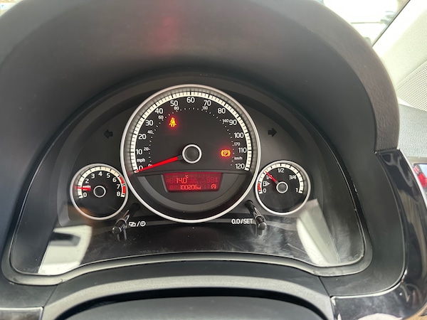 Used Volkswagen up! 2013 for sale - 76273394: Photo 18