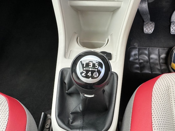 Used Volkswagen up! 2013 for sale - 76273394: Photo 20
