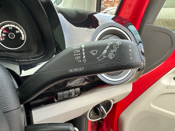 Used Volkswagen up! 2013 for sale - 76273394: Photo 22
