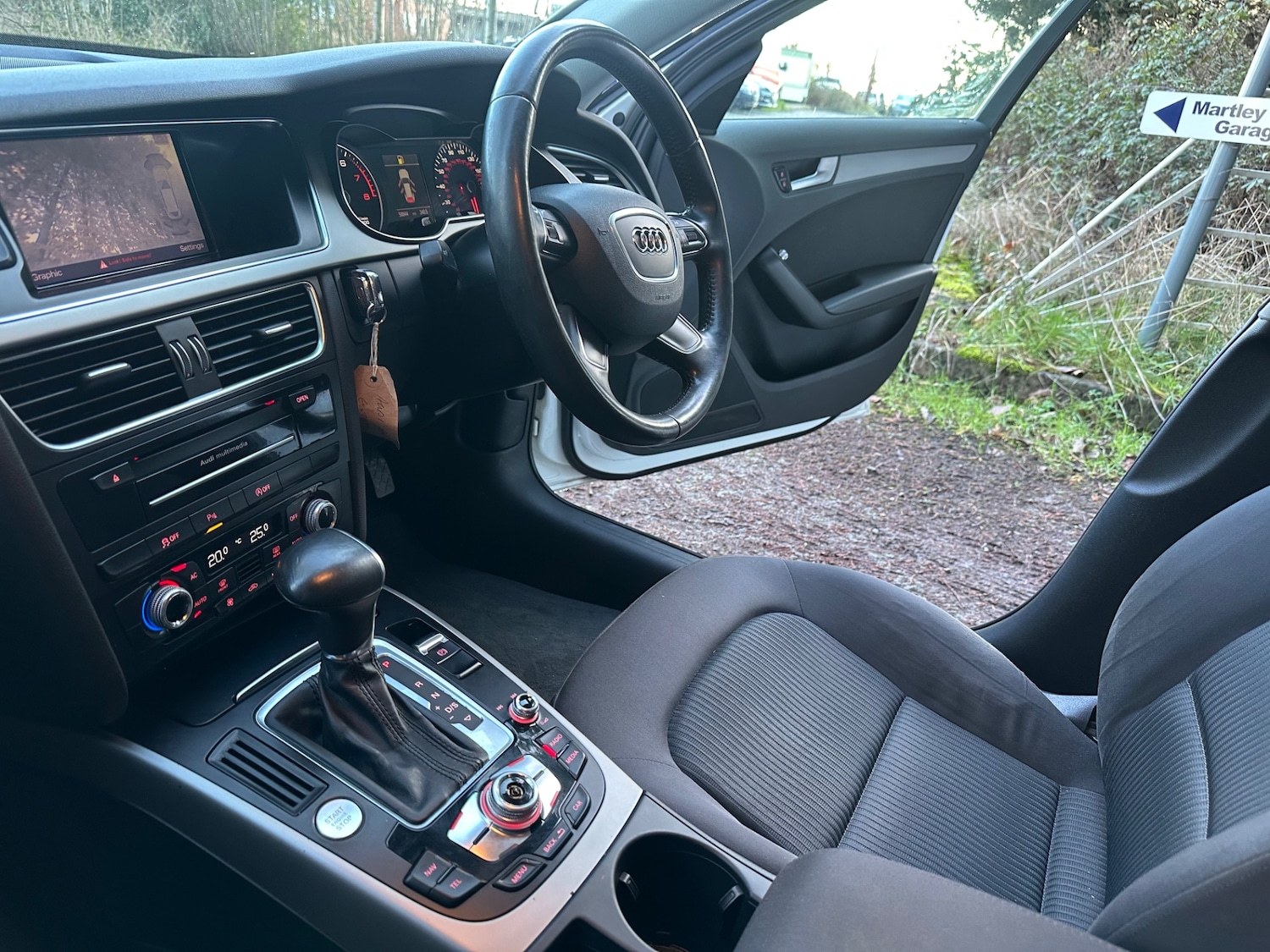 Used Audi A4 Avant 2012 for sale - 77418401: Photo 15