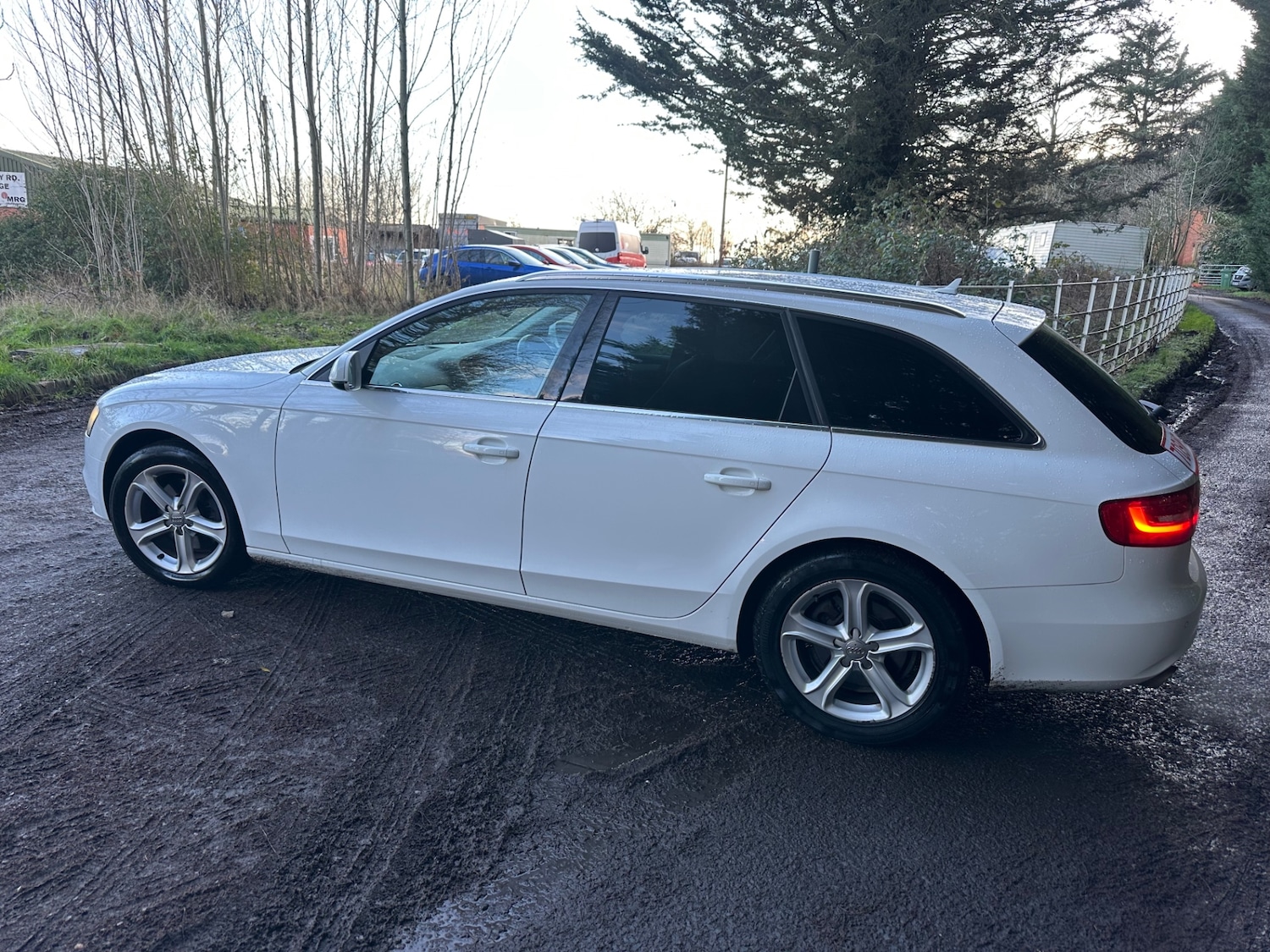 Used Audi A4 Avant 2012 for sale - 77418401: Photo 2