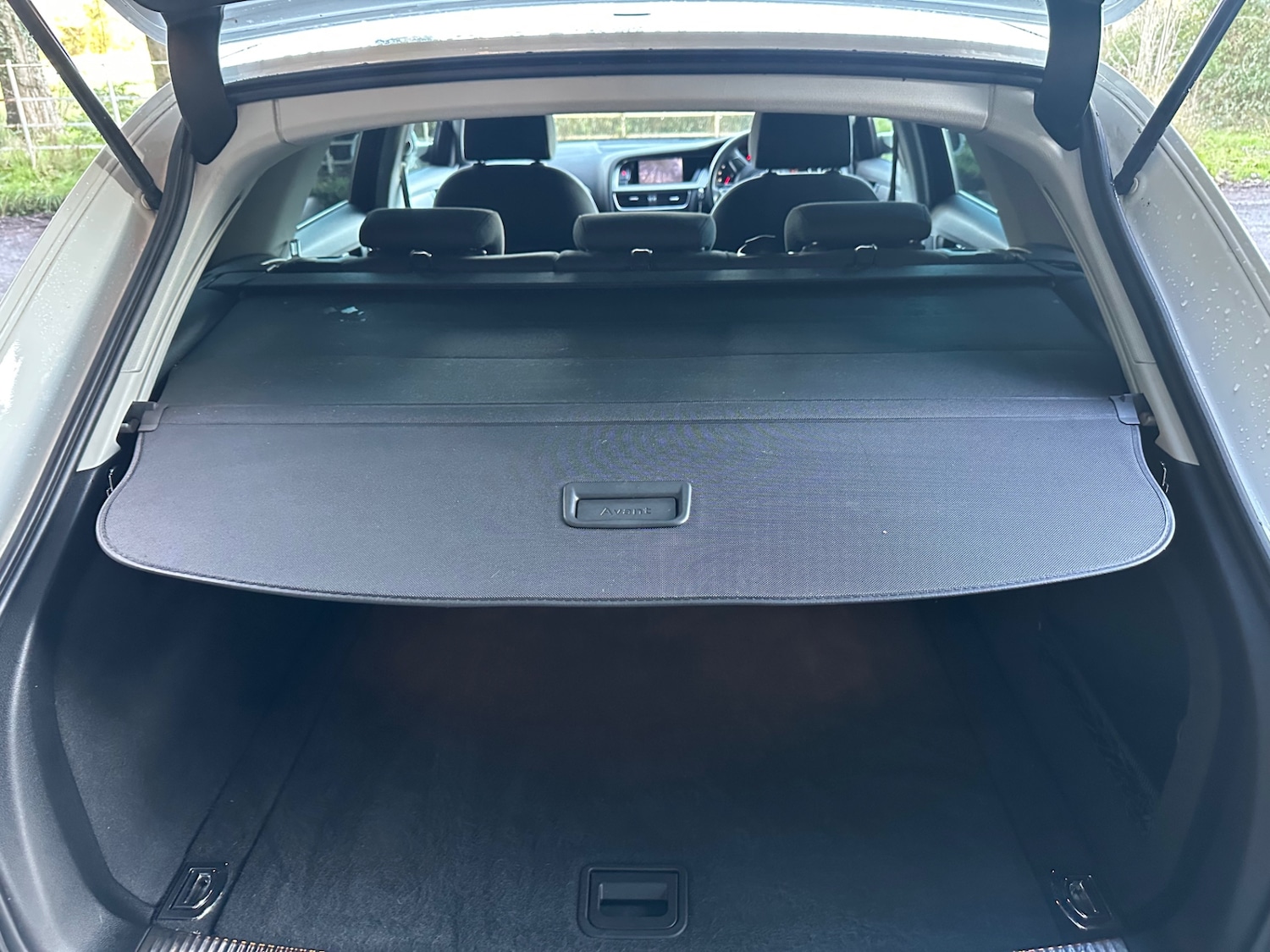 Used Audi A4 Avant 2012 for sale - 77418401: Photo 9