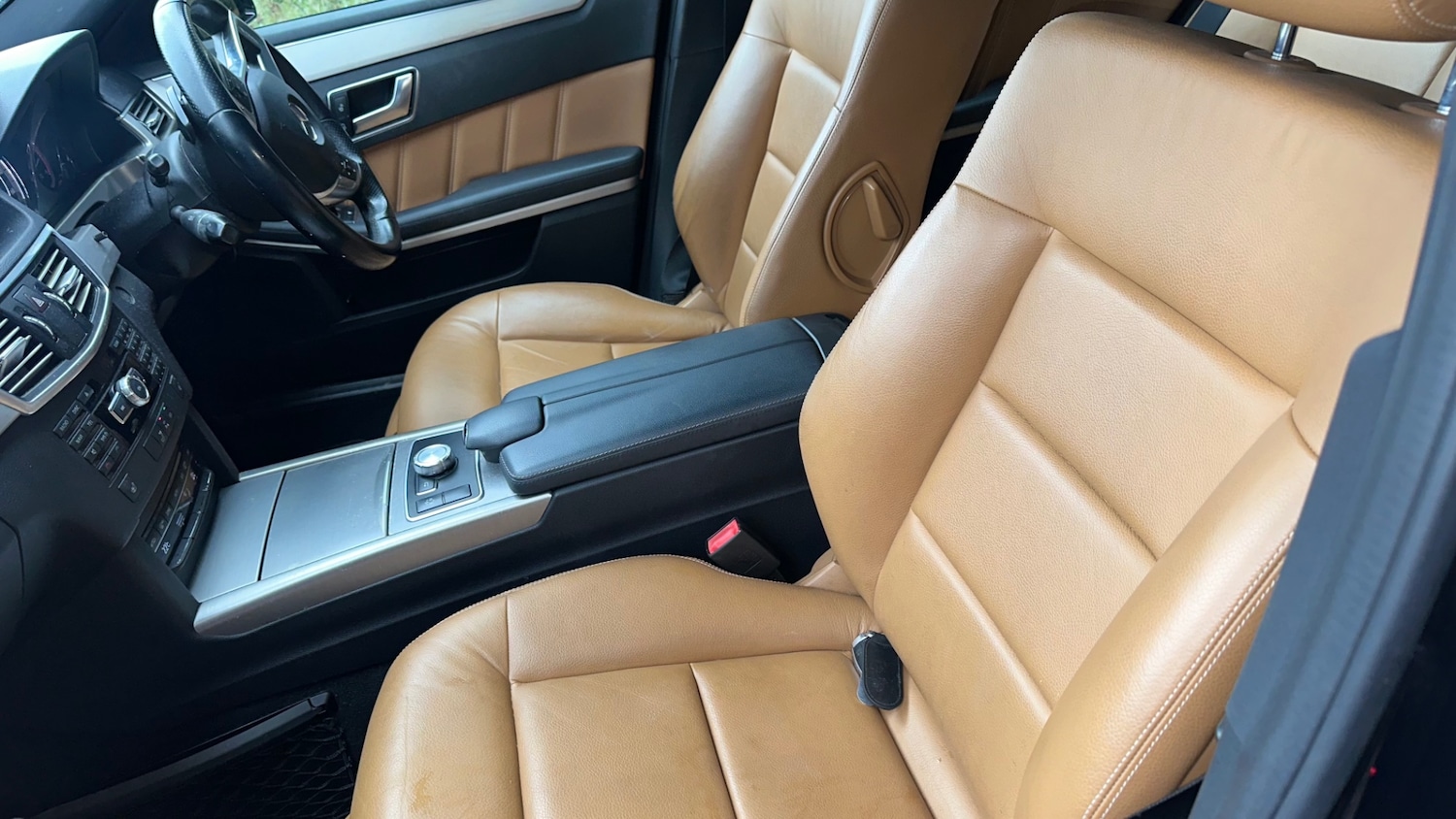 Used Mercedes-Benz E Class 2013 for sale - 77689516: Photo 3