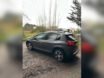 Used Peugeot 2008 2018 for sale - 76830576: Photo