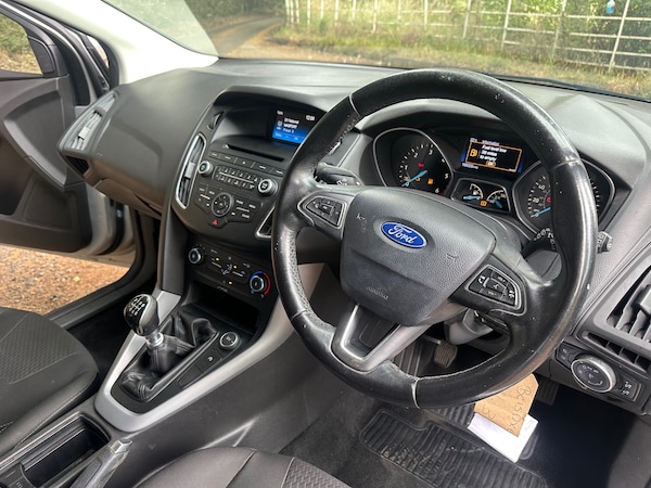 Used Ford Focus 2015 for sale - 75157135: Photo 14