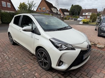 Used Toyota Yaris 2018 for sale - 79732031: Photo
