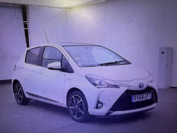 Used Toyota Yaris 2018 for sale - 79732031: Photo