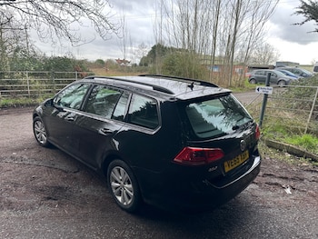 Used Volkswagen Golf 2016 for sale - 77569741: Photo