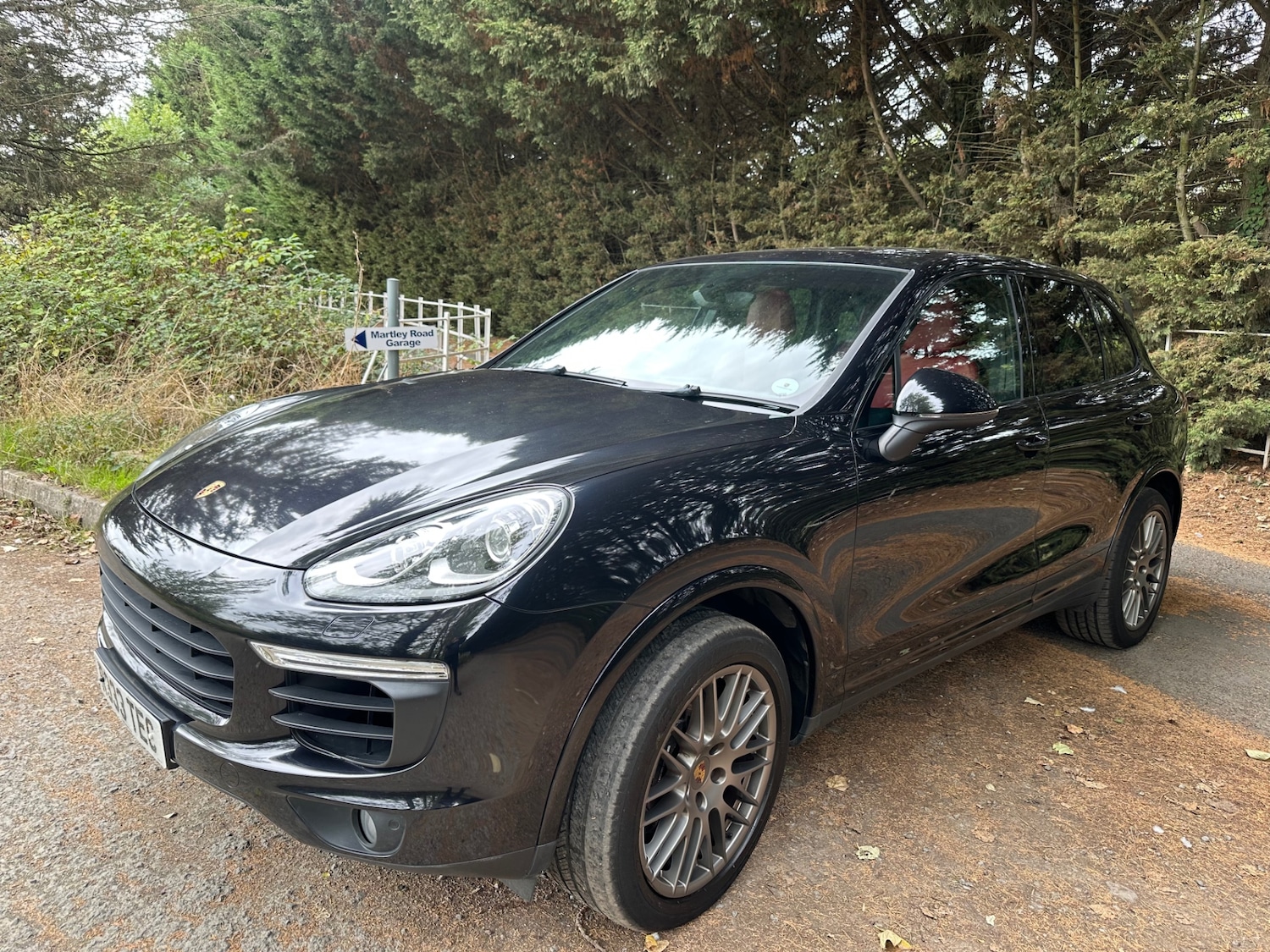 Used Porsche Cayenne 2016 for sale - 76102429: Photo 2
