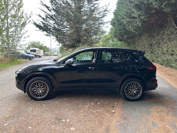 Used Porsche Cayenne 2016 for sale - 76102429: Photo 3