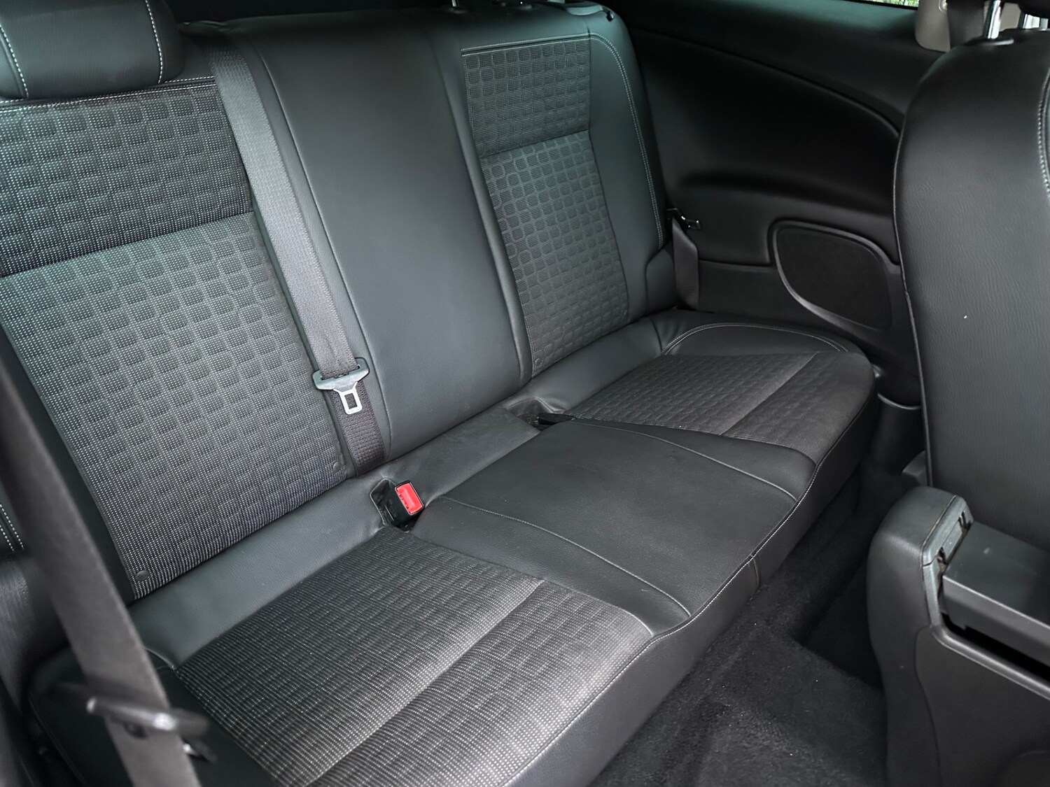 Used Vauxhall Astra GTC 2013 for sale - 77492915: Photo 7