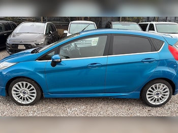 Used Ford Fiesta 2015 for sale - 78420955: Photo