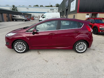 Used Ford Fiesta 2015 for sale - 78471983: Photo