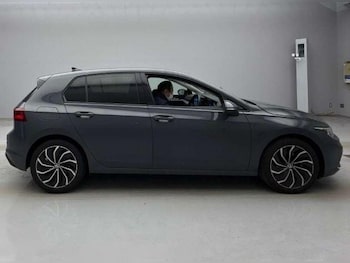 Used Volkswagen Golf 2024 for sale - 78471290: Photo