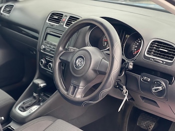 Used Volkswagen Golf 2010 for sale - 78447486: Photo